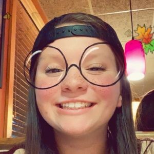 Meet your Posher, Kenzie